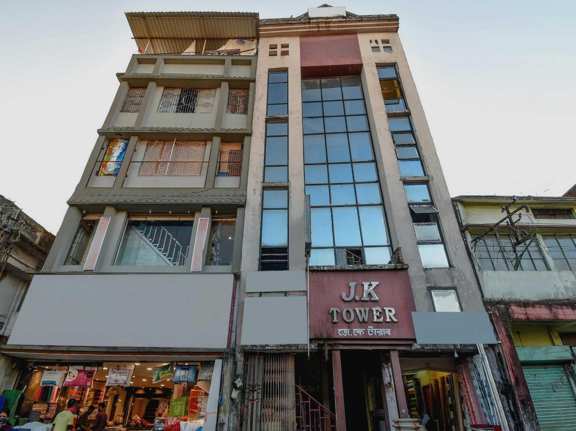 Oyo Flagship 71156 Hotel Jaybee'S ディブルガル エクステリア 写真